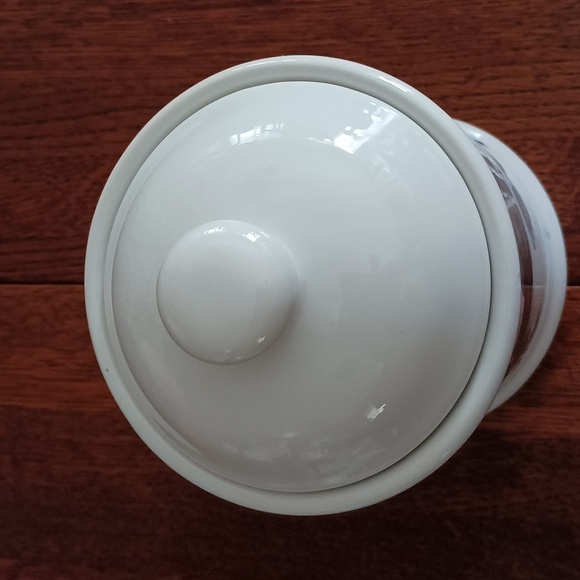 Field & Stream Ceramic Collectable Winter Scene Crock Outdoor Adventure Canister - Picture 4 of 5